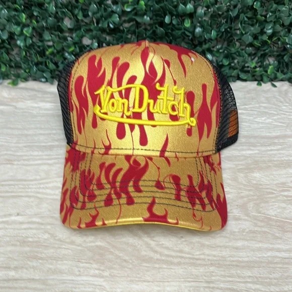 VON DUTCH CITY OF ANGELS RED YELLOW TRUCKER HAT - Picture 2 of 9